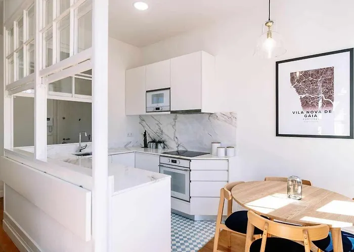 Bruno's Wine House شقة *